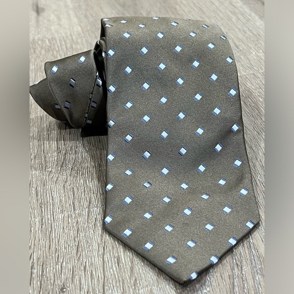 Ermenegildo Zegna Tie Made in Italy 100% Silk Brown Navy Geometric Pattern EUC - Picture 4 of 13